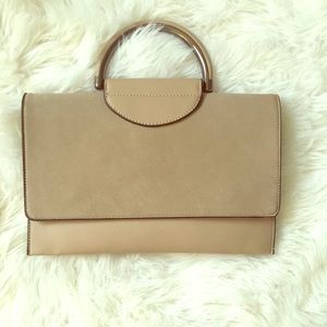 Hand bag